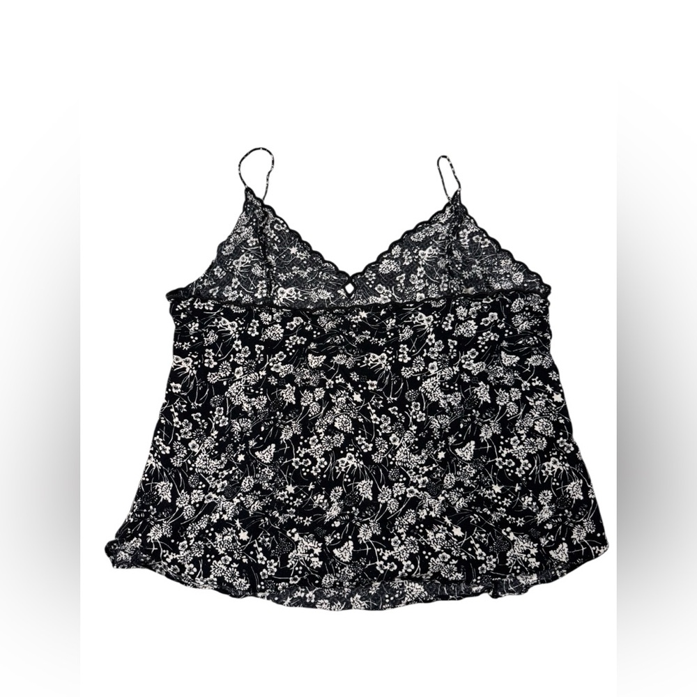 FREE PEOPLE Black & White Floral Tank - Size Medium w/ spaghetti strap